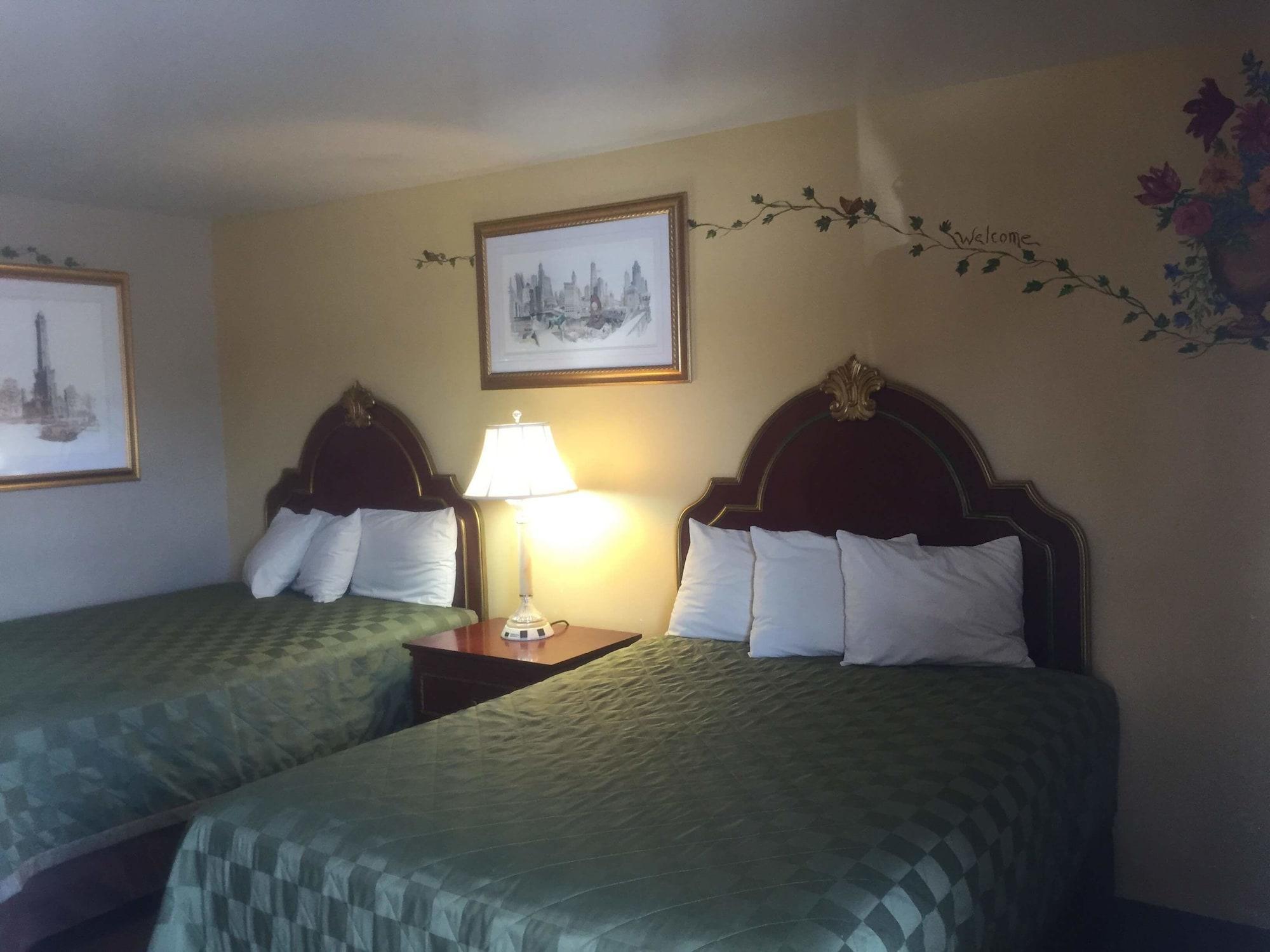 Americas Best Value Inn - Legend'S Inn Junction Exterior photo