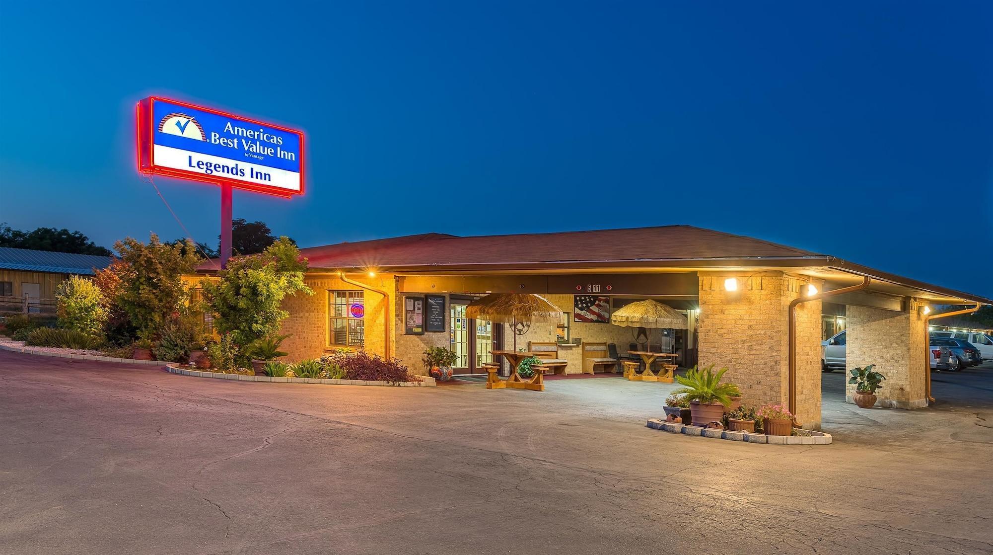 Americas Best Value Inn - Legend'S Inn Junction Exterior photo